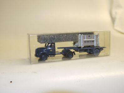 1:87 Brekina 42238 Magirus Mercur Behältertransport DB #2 offen, neu