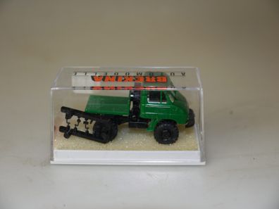1:87 Brekina 39005 Unimog 411 grün, neu