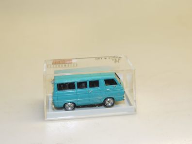 1:87 Brekina 34300 Dodge Bus meergrün, neu