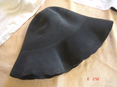 Hutstumpen Capeline Haar dunkelgrau 100 gr Ü 100cm Randumfang 98cm Stu683
