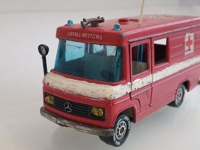 Mercedes L406D Unfallrettung Florian 18 467 G/U Feuerwehr Siku 2214 Modellauto