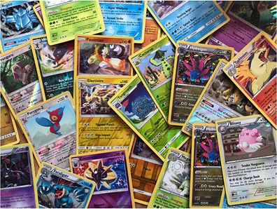 20 Stück Pokemon Überraschungs Karten + 2 Goldmetallkarte (CM30092551)