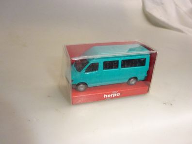 1:87 Herpa 042666 MB Sprinter Bus grün, neu
