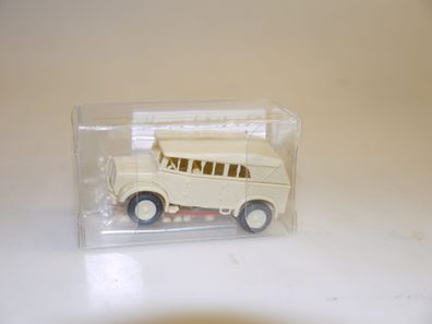 1:87 Herpa 740333 Militär Schw Pkw 108 geschlossen sandfarben , neuw./Fremd-Vp