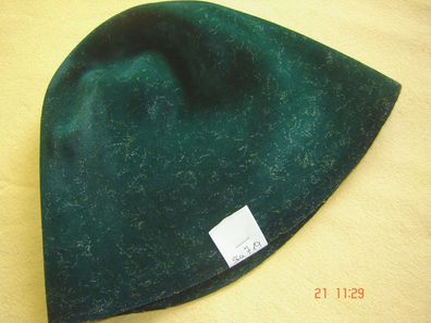 Hutstumpen Velour Haar kurz tanne grün m Bunten Haaren 90 gr Ü 49cm Rd 74cm Stu719