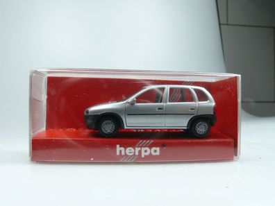 1:87 Herpa 031370 Opel Corsa GLS 4-tür. silber, neu