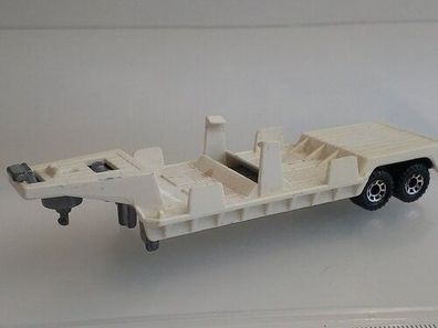 Red Rebels Aerobatic Team Low Bed Trailer Matchbox Modellauto