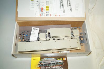 Bausatz h0 Faller 120191 Bahnsteige + 180659 Bahnsteigbeleuchtung, neuw./ovp