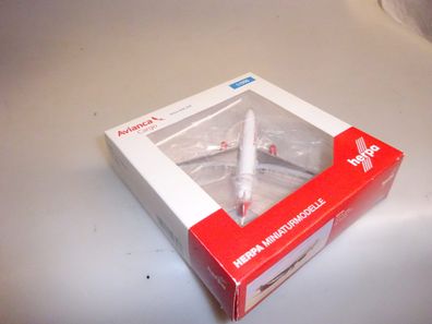 1:500 Herpa Wings 526180 Airbus A330-200F Avianca Cargo, neuw./ovp