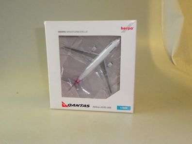 1:500 Herpa Wings 523530 Airbus A330-300 Qantas, neuw./ovp