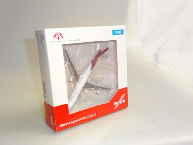 1:500 Herpa Wings 524889 Airbus A340-300 Air Madagascar, neuw./ovp