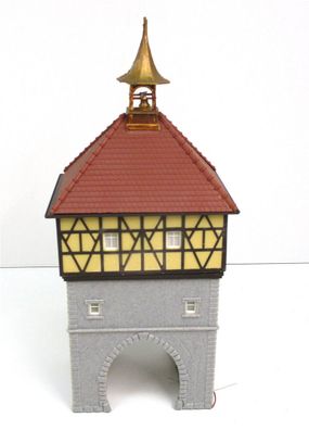 Spur H0 Stadttor mit Glockenturm Fertigmodell