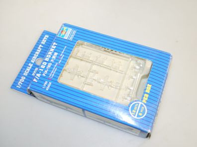 03427 Trumpeter 1:700 Hornet für FZT, neu