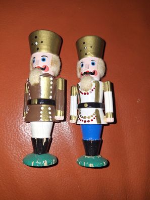 2 kleine Nussknacker original Erzgebirge