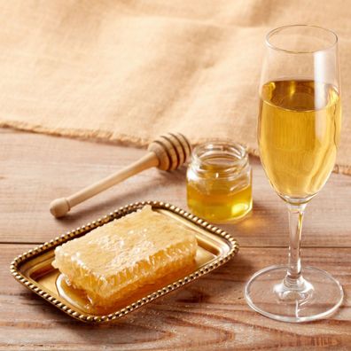 Original Deutscher Wabenhonig Roh aus der Sommerblüte 200g in Kunststoffschale