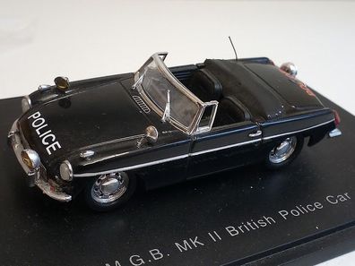 MGB MK2 British Police Car 1:43 Universal Hobbies Modellauto