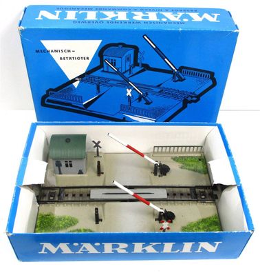 Märklin H0 7390 Bahnübergang mechanisch M-Gleis OVP (451k)