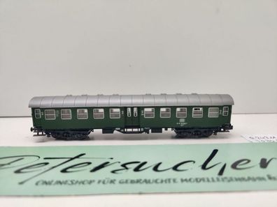 Roco N DC 24211 Eilzugwagen 2. Kl 'Umbauwagen' / Byg516 / DB