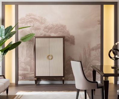 Eleganter Vitrine mit viel Stauraum für ein stilvolles Zuhause