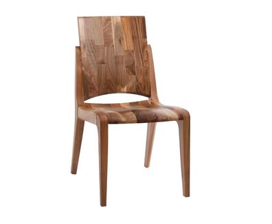 Der Stuhl ist aufgrund seines Komforts und seiner Langlebigkeit sehr gefragt