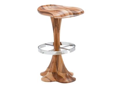 Der Hocker ist nützlich, schön und angenehm zu verwenden jeden Tag