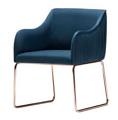 Fester, stabiler Stuhl, der nicht wackelt und sicher auf dem Boden steht