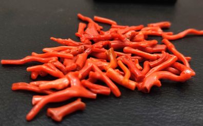 Italienische orange gemischte Koralle ca. 20 Carat ( 8 bis 10 Stück) (K22102143)