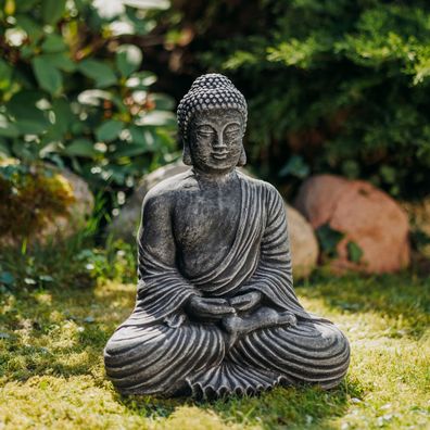 Herrlicher massiver Stein Buddha antik Tempelwächter aus Steinguss frostfest