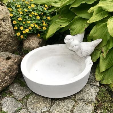 Massive große Trinkschale mit 2 Vögel Vogelbad Vogeltränke Steinguss frostfest