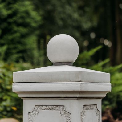 Massive Pfostenabschluss mit Kugel Tor-Pfosten aus Steinguss frostsicher (Gr. 30 cm)