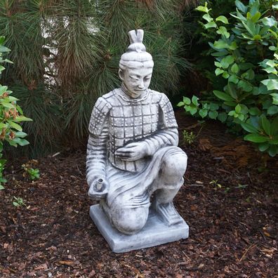 Massive Statue Chinesischer Terrakotta Krieger Bogenschütze Steinguss frostfest