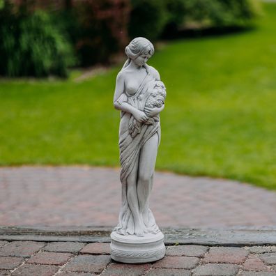 Massive Steinfigur Statue Frau Motiv Frühling antik aus Steinguss frostfest