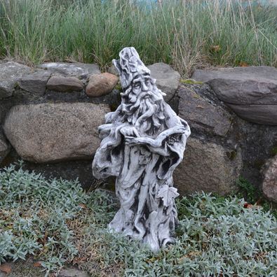 Massive Steinfigur Waldschrat Naturgeist Baum Zauberer aus Steinguss frostfest