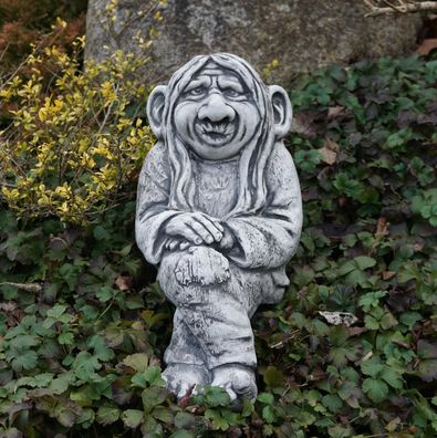 Massive Steinfigur Wichtel Naturgeist Kantensitzer Zauberer Steinguss frostfest