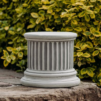 Massiver Sockel Podest Säule Statue Raumdeko Gartendeko aus Steinguss frostfest