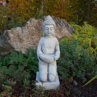 Massiver Stein Buddha Mönch Tempelwächter aus Steinguss frostfest Feng Shui