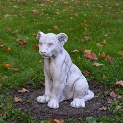 Schwere massive Steinfigur Löwin Löwe Torwächter Wächter aus Steinguss frostfest
