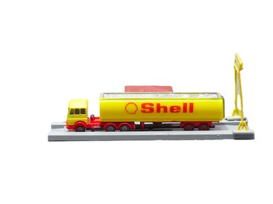Märklin mini-club 8985 - Gebäude mit LKW - Fertigbau - Spur Z - 1:220 - Nr. 375