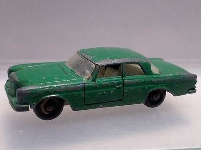 Mercedes 300 SE grün Matchbox Lesney 1-75 No.46C Modellauto