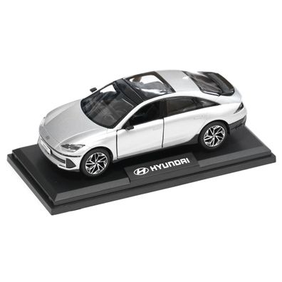 Original Hyundai IONIQ 6 Modellauto Maßstab 1:38 Miniatur Modell silber KLG70AZ110GM