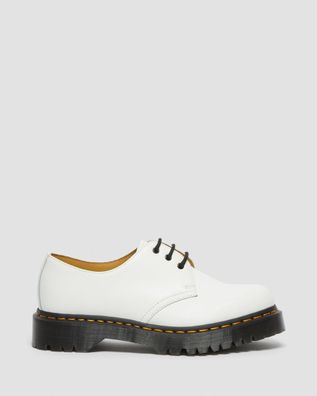 Derbies Dr. Martens Weiß Bex Sohle