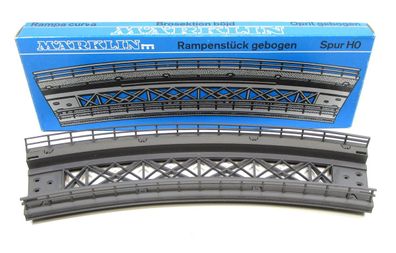 Märklin H0 7269 M-Gleis Rampe Kunststoff gebogen R2 - R=437,4mm (80k)