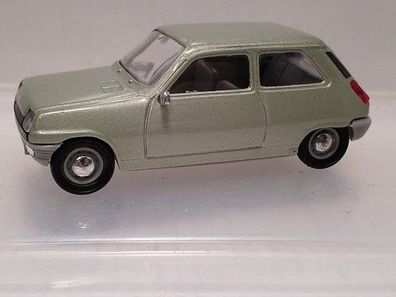 Renault R5 TL grünmetallic 1:43 Solido Modellauto