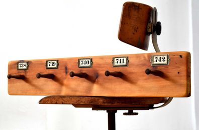 Wandgardarobe Holz Antik Alt Vintage Groß Hakenleiste Gardarobenleiste Fabrik Design