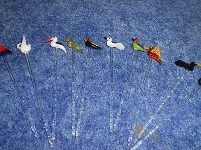 10 ältere Bowlespiesser aus Glas mit Vogelmotiv