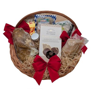 Geschenkkorb für Weihnachten & Feiertage mit Safran, Maronen & Entenfleisch