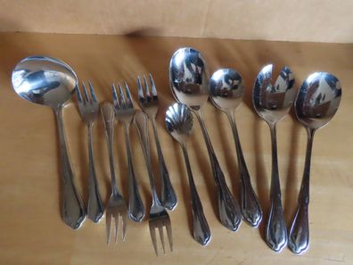 Konvolut Besteckset Löffel Dessertgabeln Kaffeelöffel Kuchenschaufel/15Tl