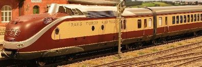 KM1 101154 2 - Mittelwagen für TEE Alpen-See-Expres Spur 1