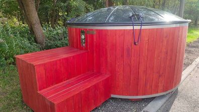 Hot Tub Outdoor Whirlpool BadeFass mit Holzofen LP Ø 2,36 m