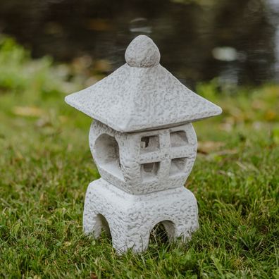 Oki-Gata japanische Steinlaterne, H. 35 cm, 8 kg, 18 x 18 cm, 8 kg, Frostsicher